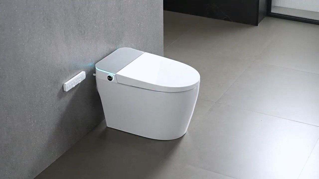 How to Use a Smart Toilet: A Quick Guide to Modern Bathroom Comfort